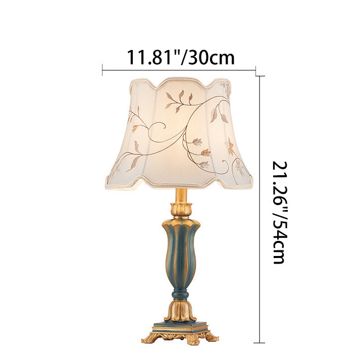 Lámpara de mesa de 1 luz con base de resina tallada y pantalla redonda con bordado de tela tradicional europea para dormitorio 