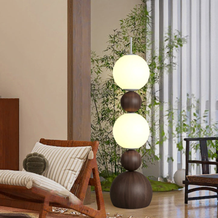 Lámpara de pie LED de sombra esférica de hierro PE escandinavo contemporáneo para sala de estar 