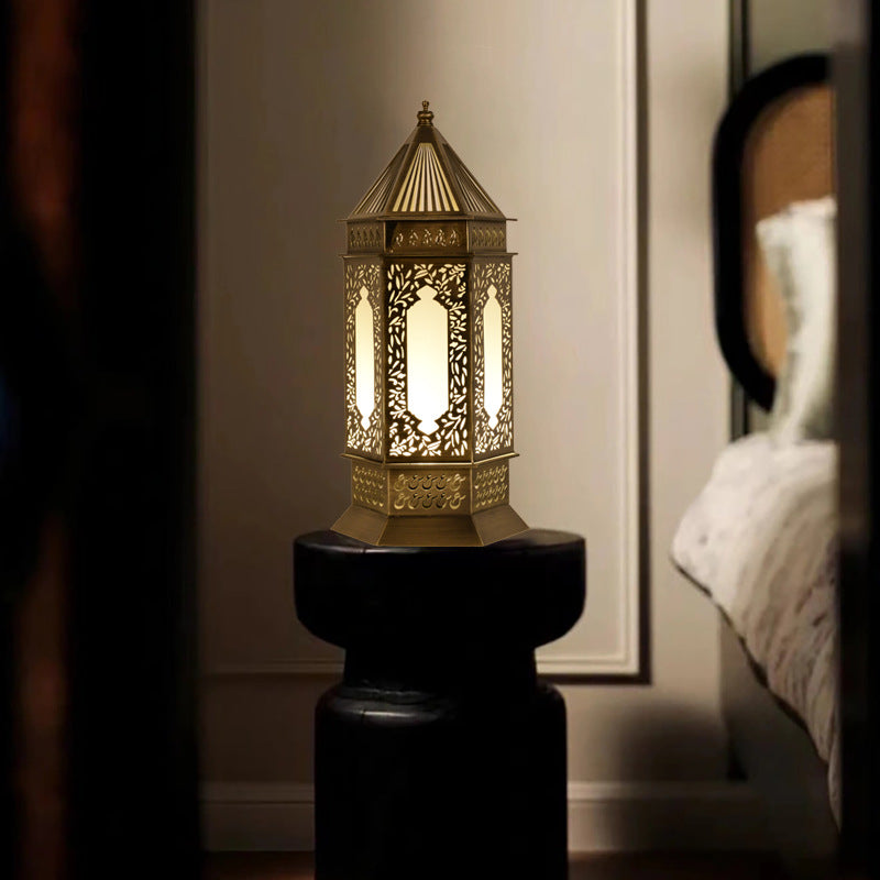 Traditional Chinese Hollow Carved Palace Zinc Alloy 1-Light Table Lamp For Bedroom