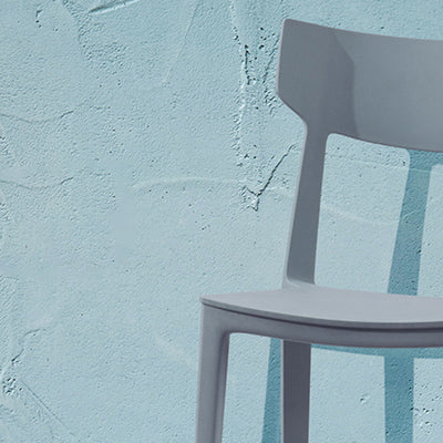 Silla de comedor apilable de plástico cuadrada nórdica contemporánea con respaldo abierto para comedor 
