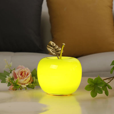 Lampe de table contemporaine avec abat-jour en verre Apple, décoration feuille dorée en fer et LED pour chambre à coucher 