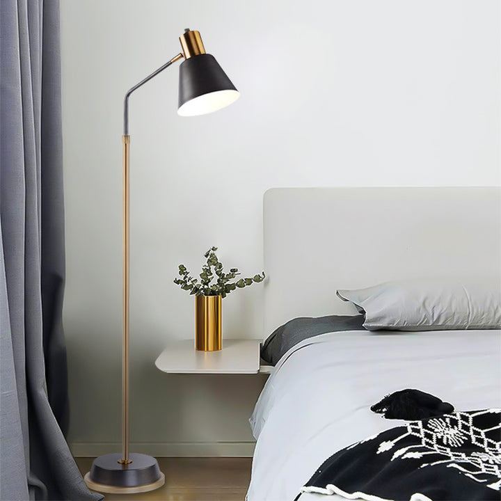 Lámpara de pie de 1 luz con pantalla cónica de hardware escandinavo contemporáneo para dormitorio 