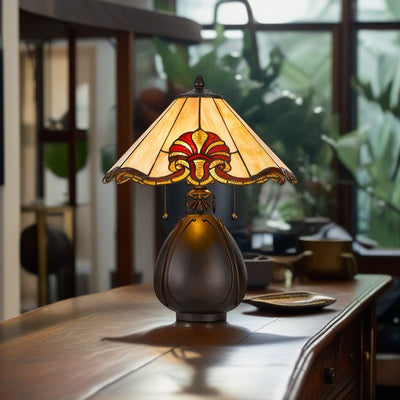 Traditionelle Tiffany-Buntglas-Kegelschirm-Resin-Vasenbasis 1-Licht-Tischlampe für das Schlafzimmer 