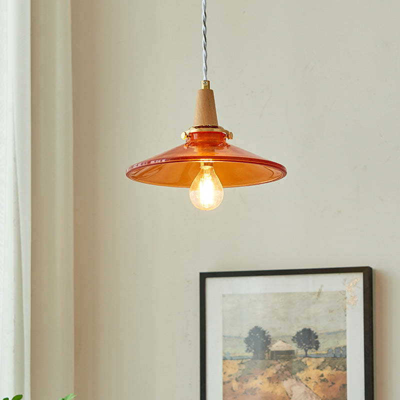 Traditionelle Vintage Pendelleuchte aus Messing, massivem Holz und Glas mit konischem Schirm, 1-flammig, für das Schlafzimmer 