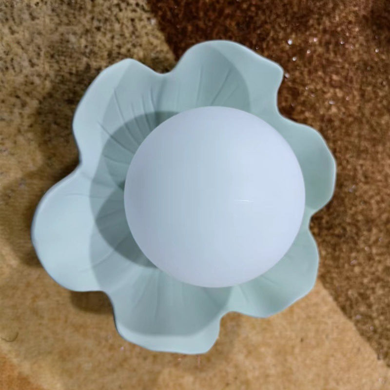 Traditionelle französische Harzblume PE Kugelschirm 1-Licht Semi-Flush Deckenleuchte für Wohnzimmer 