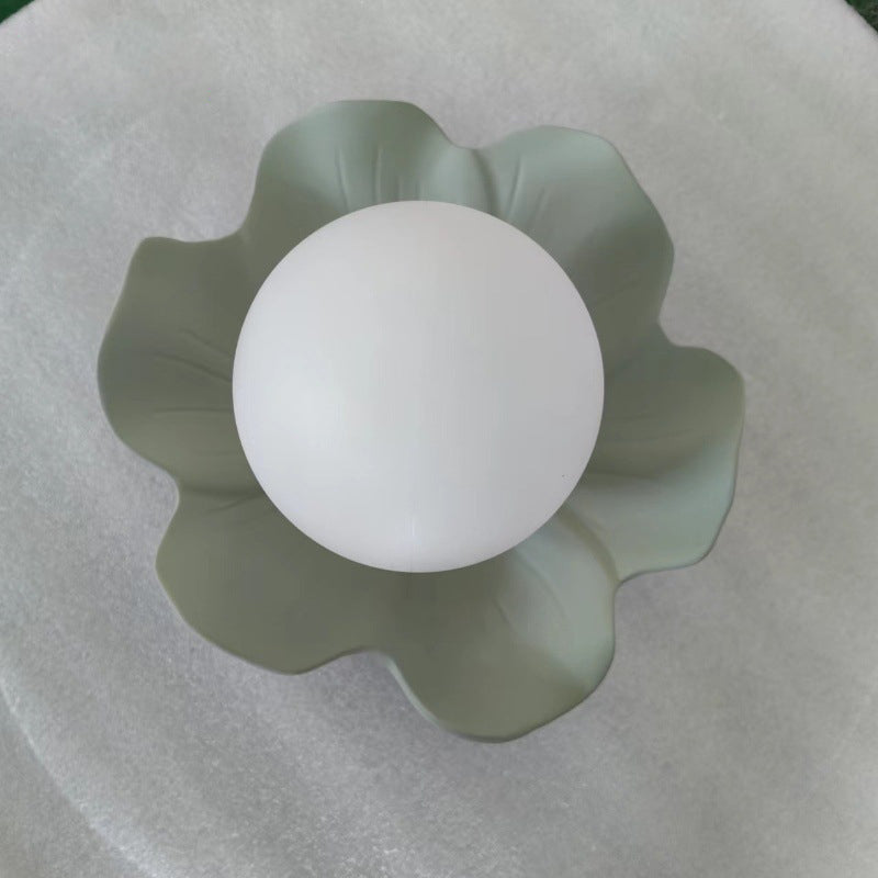 Traditionelle französische Harzblume PE Kugelschirm 1-Licht Semi-Flush Deckenleuchte für Wohnzimmer 