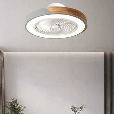 Zeitgenössischer skandinavischer runder Eisen-Massivholz-LED-leiser halb bündiger Deckenventilator mit Licht für das Schlafzimmer 