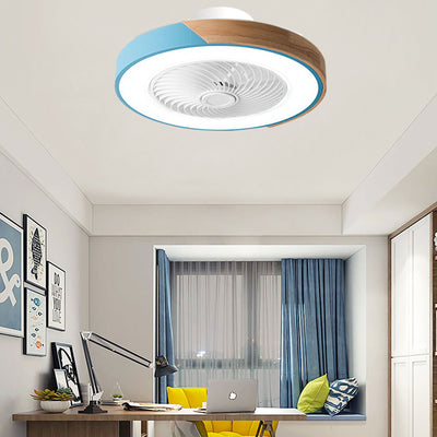 Zeitgenössischer skandinavischer runder Eisen-Massivholz-LED-leiser halb bündiger Deckenventilator mit Licht für das Schlafzimmer 
