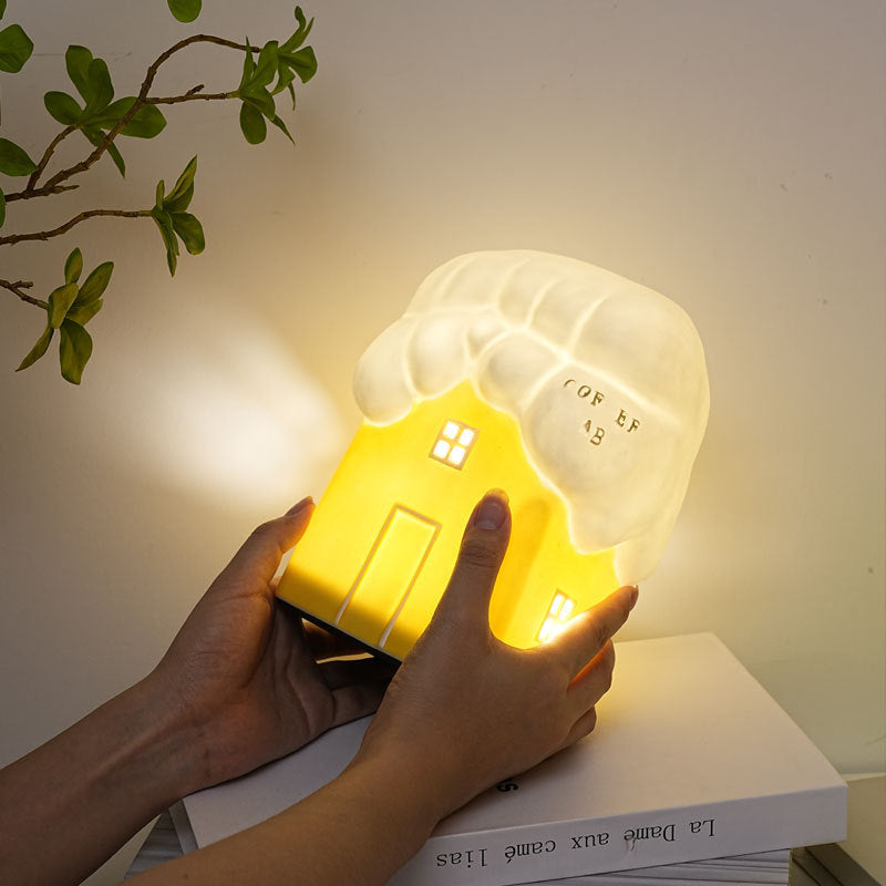 Zeitgenössische kreative Keramik niedliches Schneehäuschen USB LED Tischlampe Nachtlicht für Schlafzimmer 