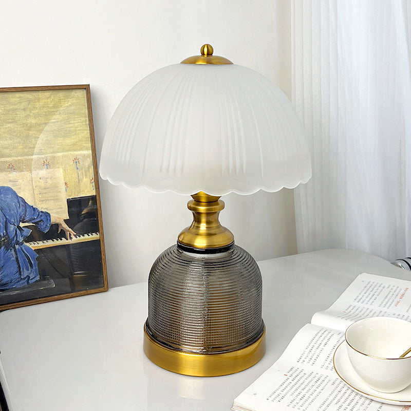 Moderne Übergangslampe mit gefrostetem Glasschirm im Kuppeldesign, 1-Licht Tischlampe für das Arbeitszimmer 