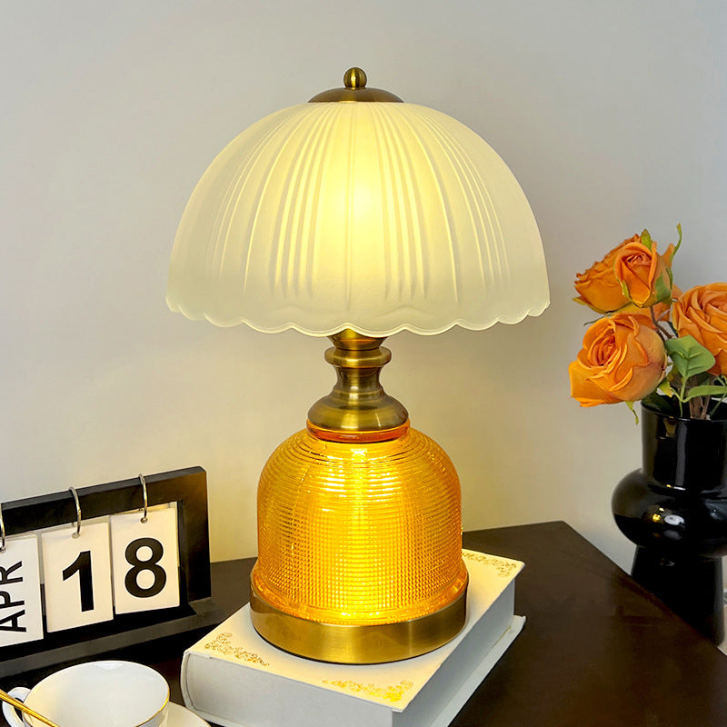 Moderne Übergangslampe mit gefrostetem Glasschirm im Kuppeldesign, 1-Licht Tischlampe für das Arbeitszimmer 