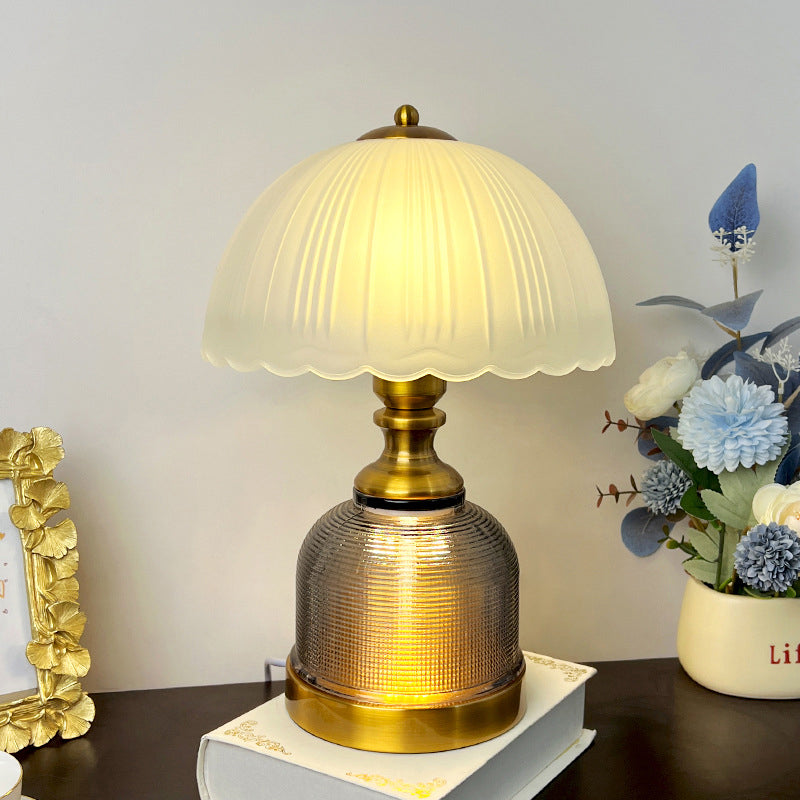 Moderne Übergangslampe mit gefrostetem Glasschirm im Kuppeldesign, 1-Licht Tischlampe für das Arbeitszimmer 