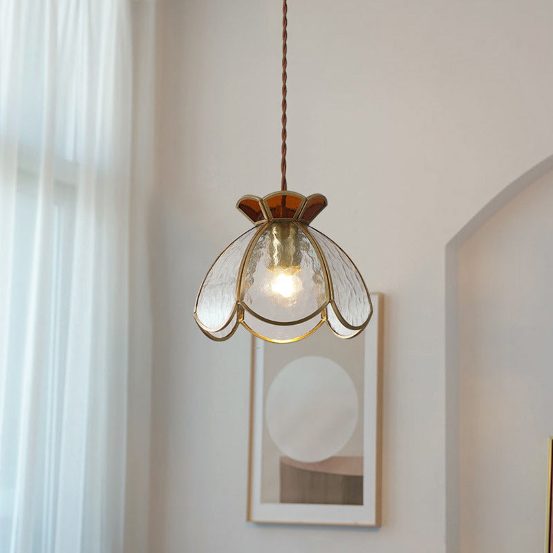 Cadre en laiton japonais traditionnel avec verre ondulé dépoli en forme de pétale, suspension à 1 lumière pour le salon 
