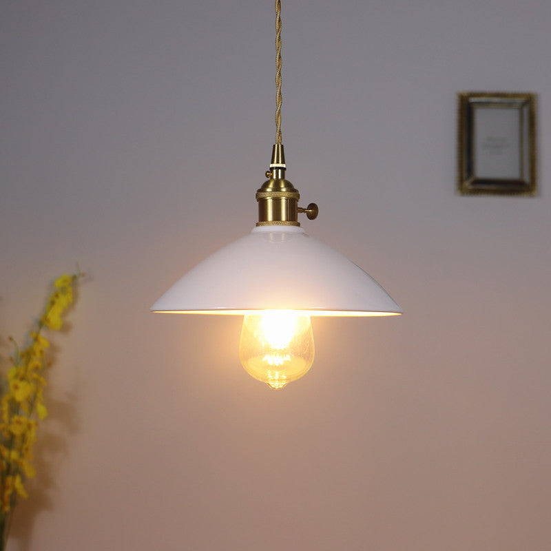 Zeitgenössische skandinavische Keramik konische Schirm Messing 1-Licht Pendelleuchte für Wohnzimmer 