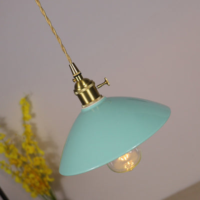 Zeitgenössische skandinavische Keramik konische Schirm Messing 1-Licht Pendelleuchte für Wohnzimmer 