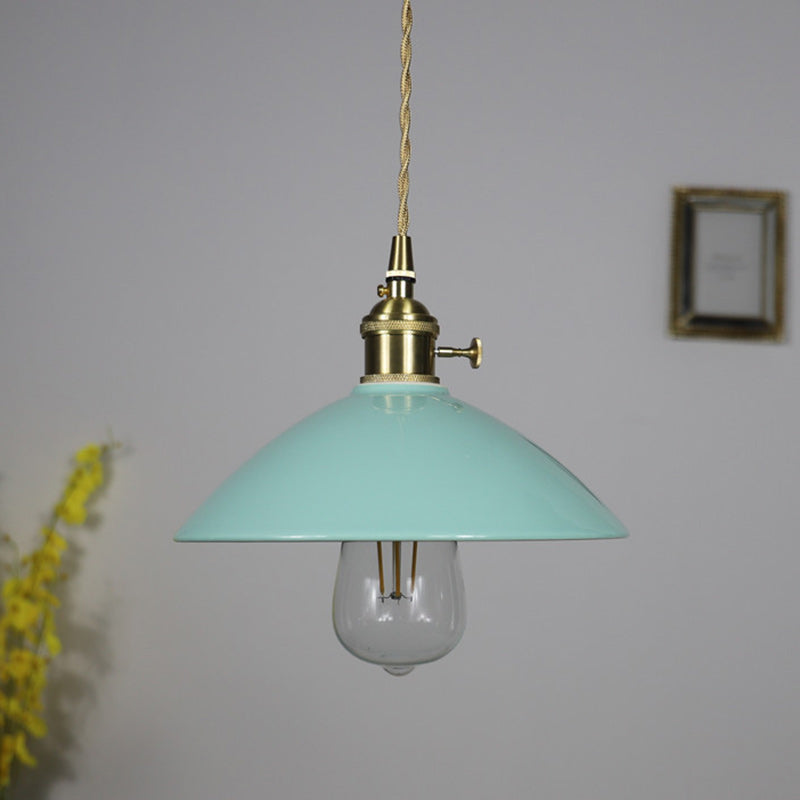 Zeitgenössische skandinavische Keramik konische Schirm Messing 1-Licht Pendelleuchte für Wohnzimmer 