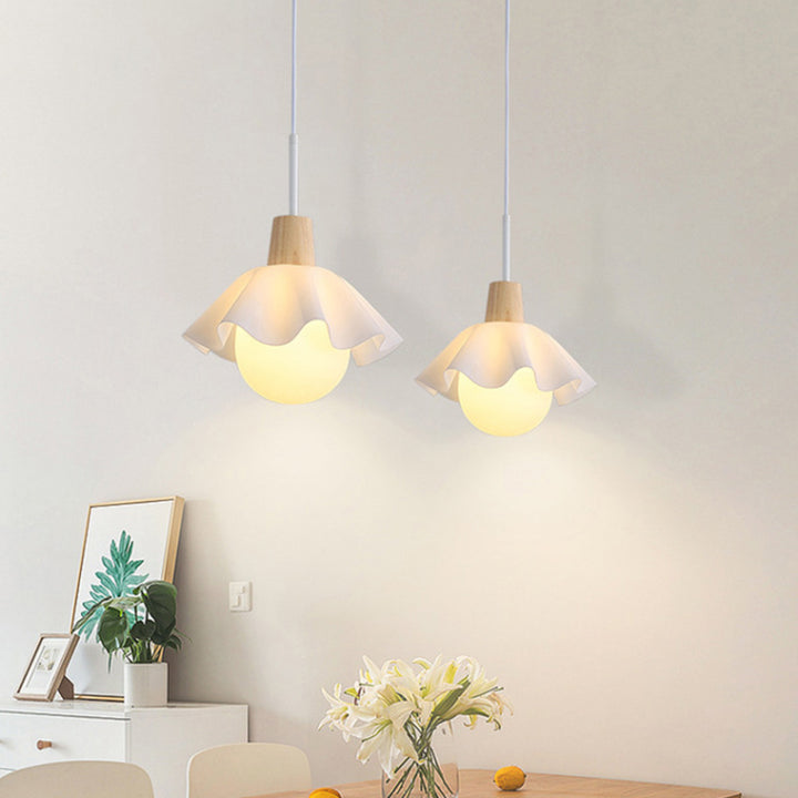 Traditional French Floral Acrylic Glass Ball Shade Solid Wood 1-Light Pendant Light For Living Room