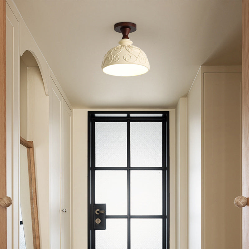 Moderne Übergangs-Deckenleuchte aus massivem Holz mit halbkreisförmigem Schnitzharzschirm, 1-Licht Semi-Flush-Mount für Wohnzimmer 