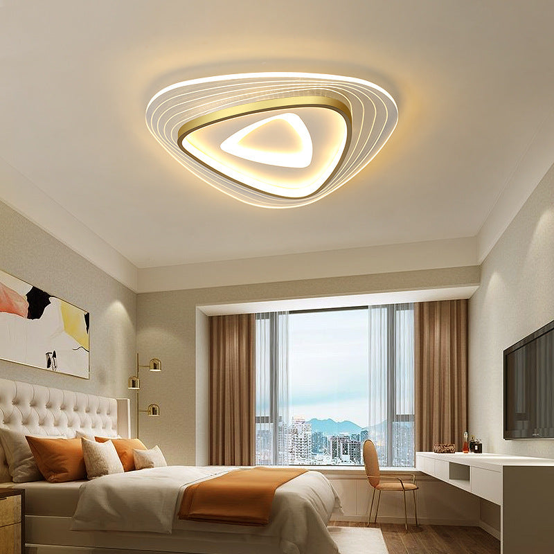 Zeitgenössische Luxus-Mango-Dreieck-Acryl-LED-Deckenleuchte für das Wohnzimmer 