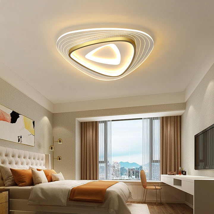 Zeitgenössische Luxus-Mango-Dreieck-Acryl-LED-Deckenleuchte für das Wohnzimmer 