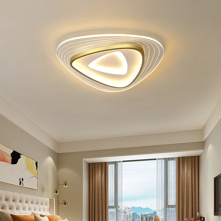 Zeitgenössische Luxus-Mango-Dreieck-Acryl-LED-Deckenleuchte für das Wohnzimmer 