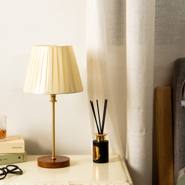 Abat-jour rond en tissu plissé moderne et transitionnel en bois massif 1 lumière pour lampe de chevet 