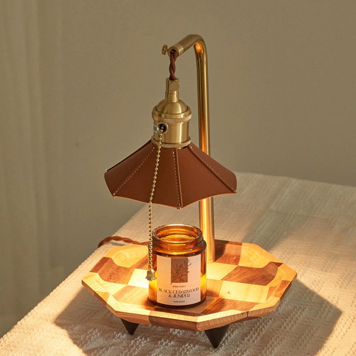 Moderne eklektische achteckige Lederschirm Walnussholz Basis Messing 1-Licht Schmelzwachs Tischlampe für Schlafzimmer 