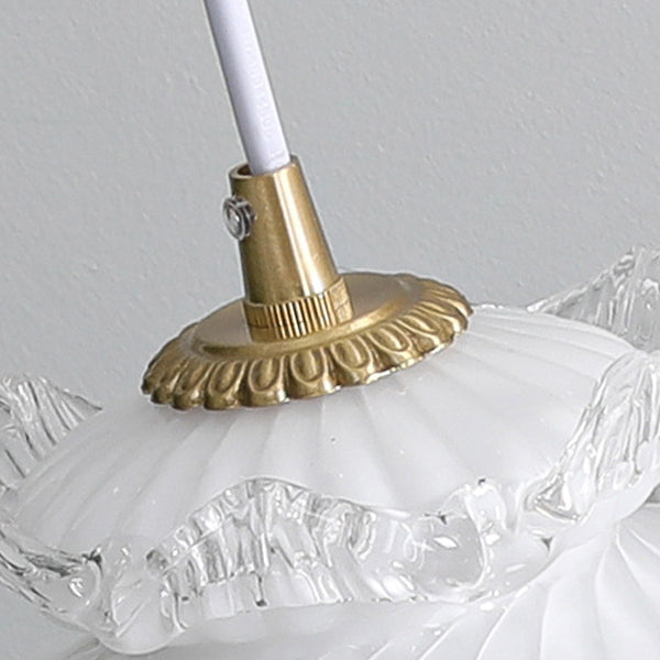 Traditionelle französische Messing-Blumenglas-Lampenschirm 1-Licht-Pendelleuchte für das Wohnzimmer 