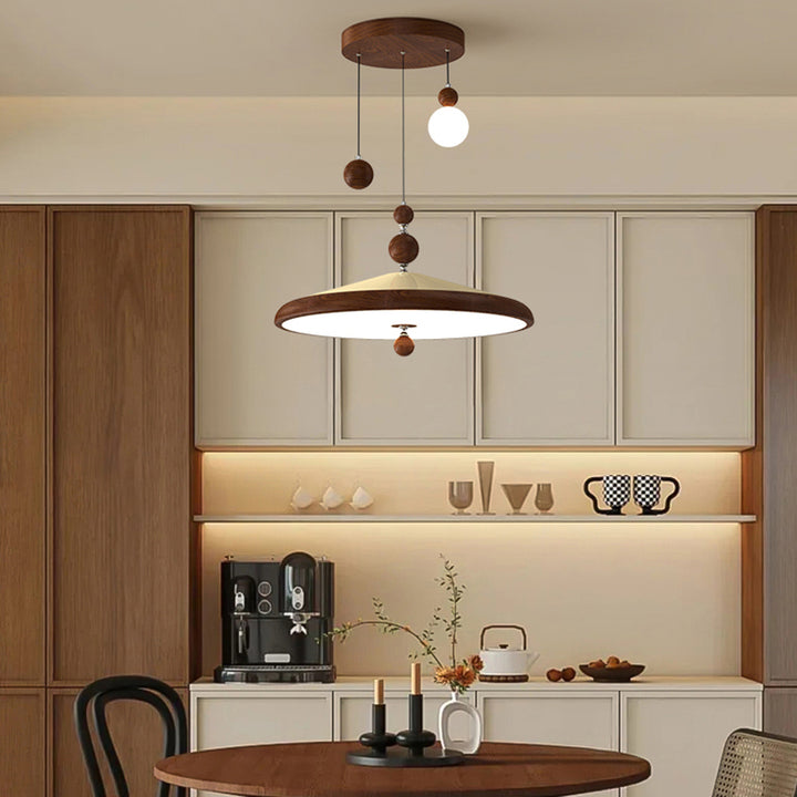 Traditionelle französische Eisen-Faux-Holzmaserung-Acryl-Kegelschirm-LED-Pendelleuchte für das Wohnzimmer 