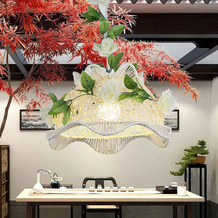Moderne Art Deco Eisen-Rattan-Weberei Blumenmuster Blätter Dekoration 1-Licht Pendelleuchte für Wohnzimmer 