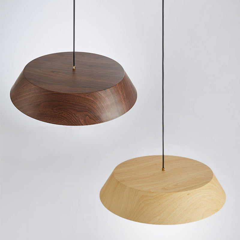 Traditionelle japanische Eisen-Faux-Holzmaserung runde Schirm LED Pendelleuchte für Wohnzimmer 