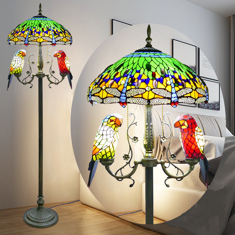 Traditionelle Vintage-Stehlampe aus rundem Eisen und Buntglas mit 5 Lichtern für Schlafzimmer 