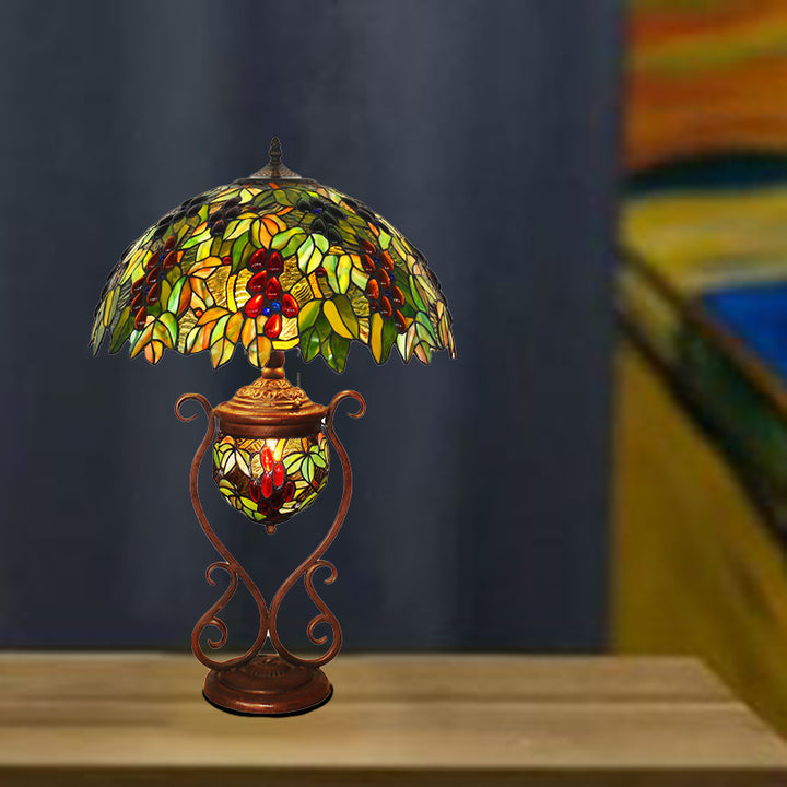 Lampe de table à 3 lumières en verre teinté en métal traditionnel Tiffany Cone pour chambre à coucher 