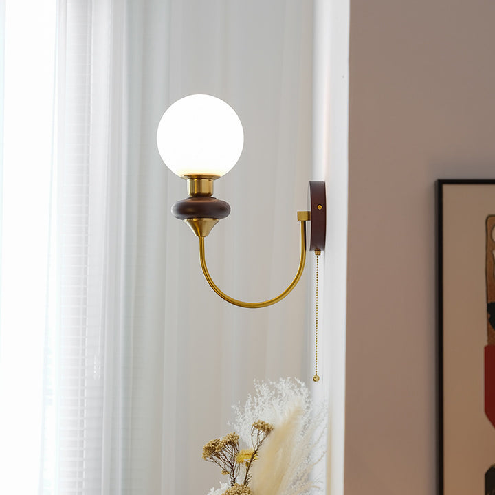 Moderne minimalistische runde Globus Eisen Glas 1-Licht Wandleuchte Lampe für Schlafzimmer 