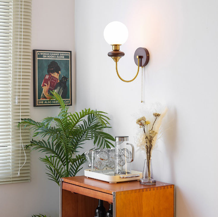 Moderne minimalistische runde Globus Eisen Glas 1-Licht Wandleuchte Lampe für Schlafzimmer 