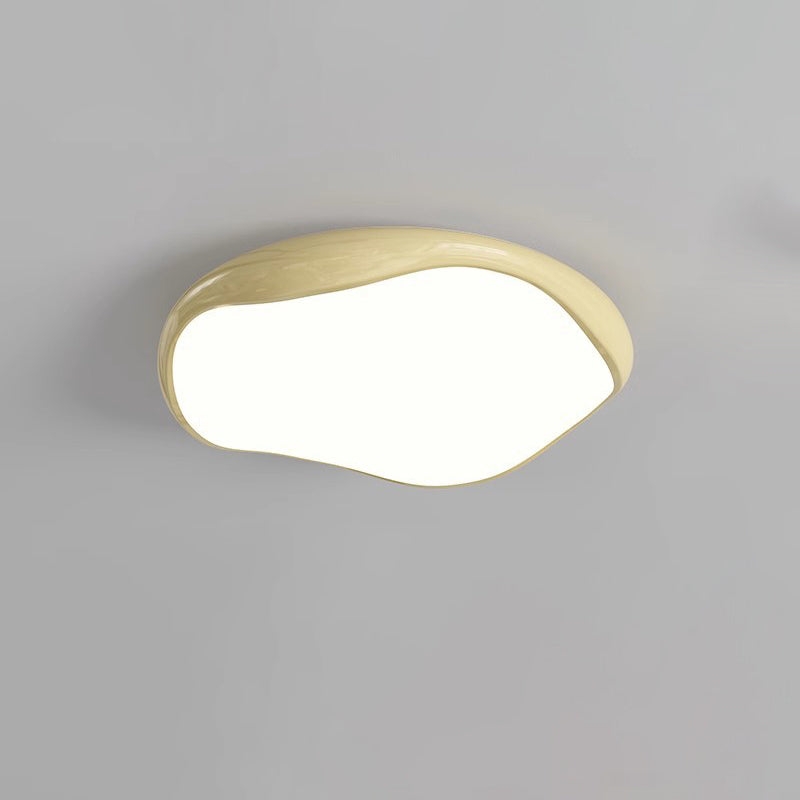 Plafonnier LED rond irrégulier en fer et acrylique crème minimaliste moderne pour chambre 