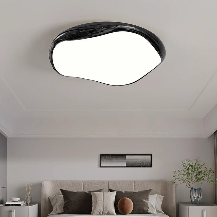 Plafonnier LED rond irrégulier en fer et acrylique crème minimaliste moderne pour chambre 