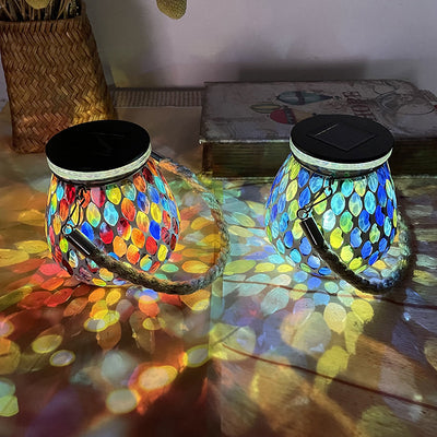 ضوء خارجي LED زجاجي دائري مقاوم للماء من تيفاني التقليدي في جرة ميسون للطاقة الشمسية للحديقة 