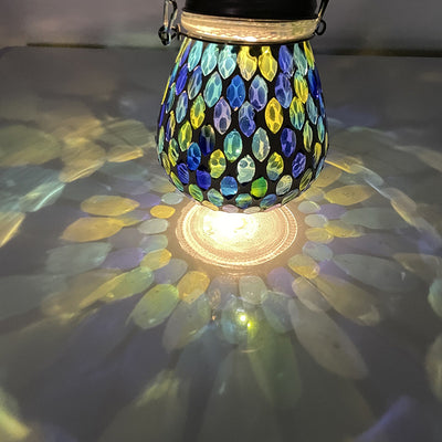 ضوء خارجي LED زجاجي دائري مقاوم للماء من تيفاني التقليدي في جرة ميسون للطاقة الشمسية للحديقة 