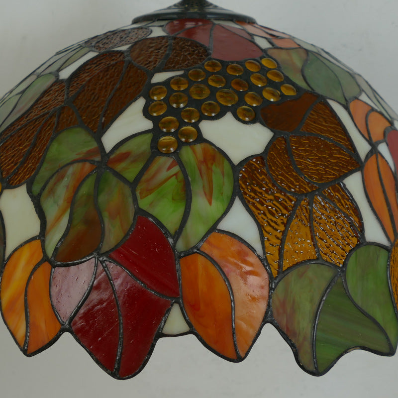 Lustre suspendu à 3 lumières en verre teinté en métal à motif de fleur ronde traditionnelle Tiffany pour chambre 
