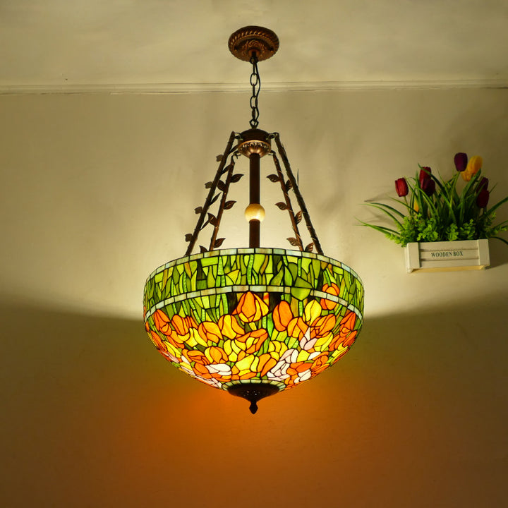 Suspension lumineuse à 5 lumières en métal et verre teinté de forme ronde avec motif de fleur Tiffany traditionnel pour chambre à coucher 