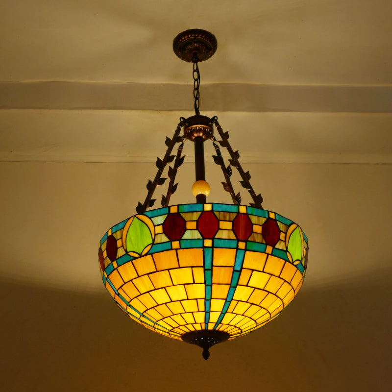 Suspension lumineuse à 5 lumières en métal et verre teinté de forme ronde avec motif de fleur Tiffany traditionnel pour chambre à coucher 