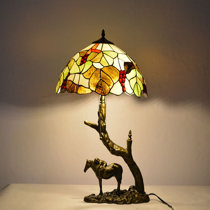 Lampe de table à deux lumières avec abat-jour en verre teinté en forme de cône rond traditionnel Tiffany en fer pour chambre 