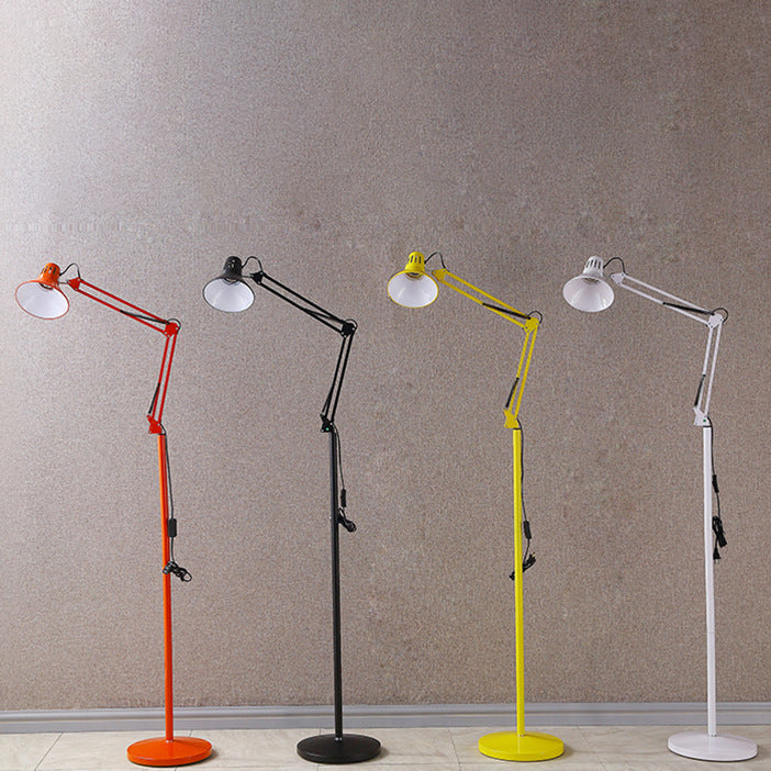 Lampe de sol contemporaine scandinave ronde en fer à 1 lumière avec pivot rétractable pour chambre 