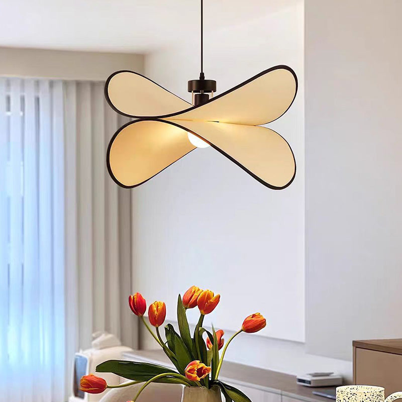 Lámpara colgante de 1 luz de tela de hierro curvado con forma de chip de patata creativa contemporánea para dormitorio 