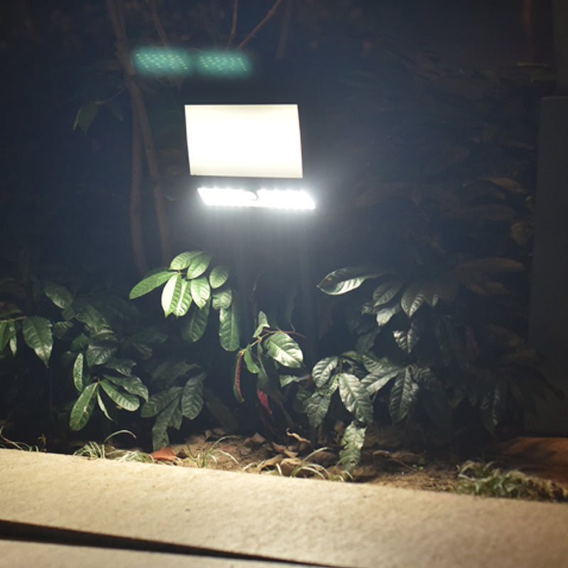 ضوء LED خارجي مستطيل الشكل مقاوم للماء يعمل بالطاقة الشمسية بأسلوب حديث وبسيط للحديقة 