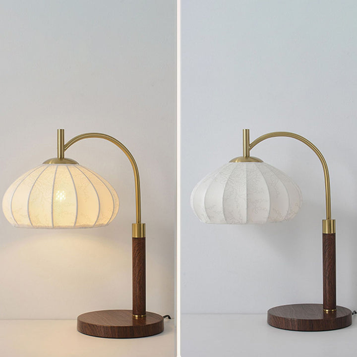 Lámpara de mesa de 1 luz de tela de hierro con forma de cono ovalado redondo impreso en chino tradicional para sala de estar 