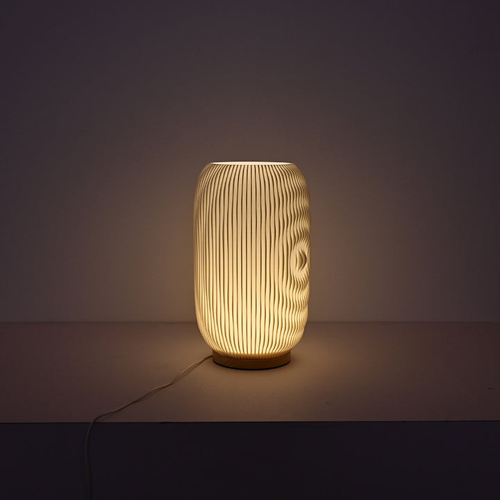 Lampe de table LED en plastique cylindrique USB minimaliste moderne pour chambre 