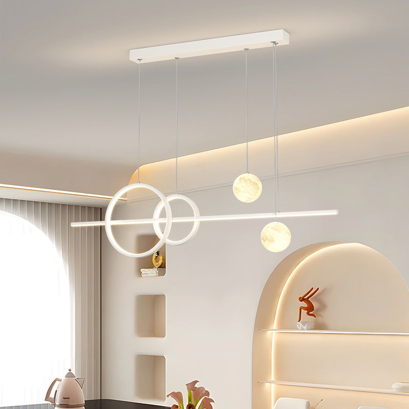 Suspension LED contemporaine scandinave crème linéaire ronde orbe en fer moulé par rotation pour salle à manger 
