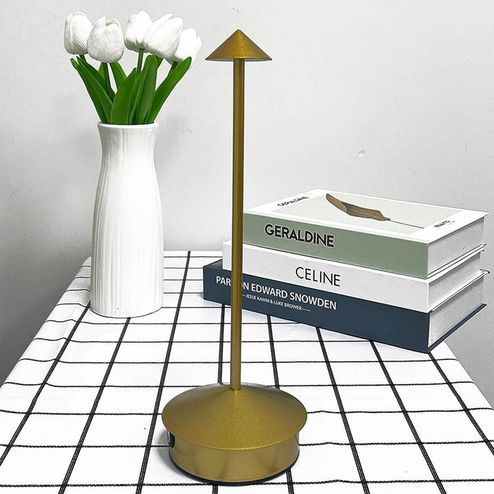 Moderne minimalistische USB-spitze runde Metall-LED-Tischlampe für Schlafzimmer 